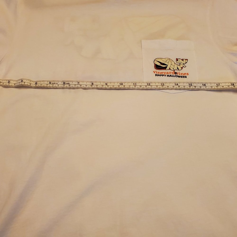 Vineyard Vines SS Mummy Whale Mens S Tee - Picture 4 of 7